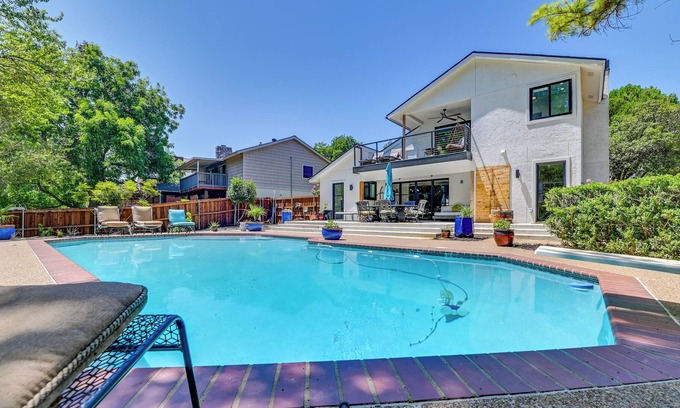Lewisville House | Luxurious Lewisville Retreat w/ Pool & Fireplace!