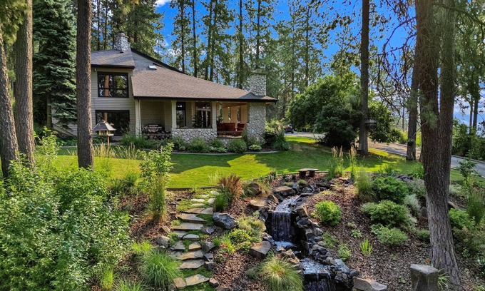 Coeur d'Alene House | Luxurious Mountain Retreat with lake views in Coeur d’ Alene, Idaho