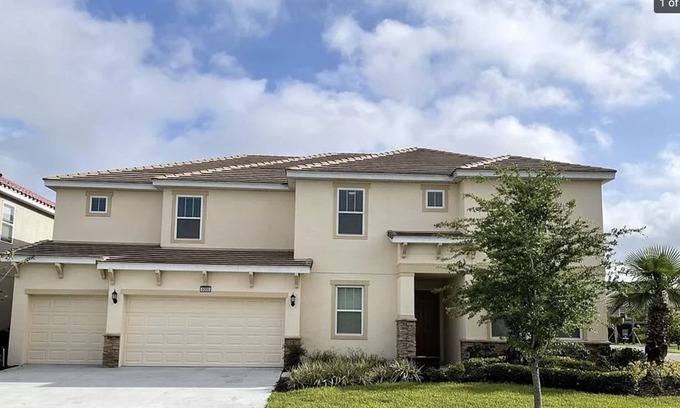 Bay Lake Villa | Luxury 13-Bedroom Disney Themed Villa Pool SPA Game Room Theater Family Friendly