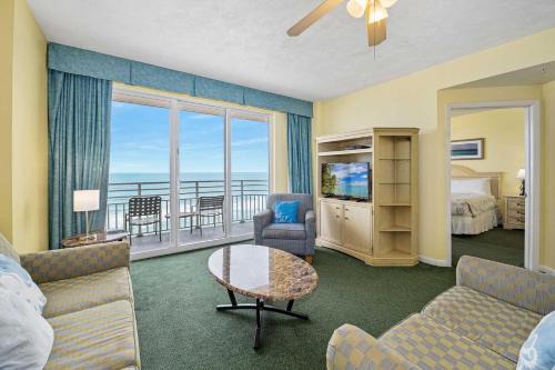 Brush - Stewarts House | Luxury 15th Floor 3 BR Condo Direct Oceanfront Wyndham Ocean Walk Resort Daytona Beach | 1511