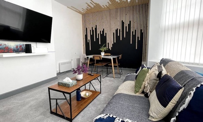 Braunstone Apartment | Luxury 2 Bed Apt- Leicester City- Free Parking