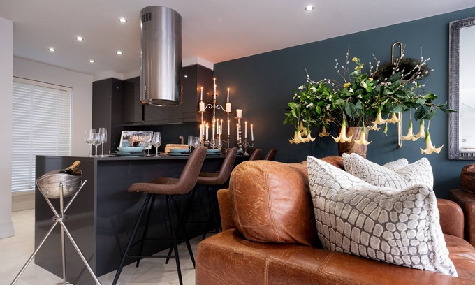 Montpellier House | Luxury 2-bed House in Cheltenham
