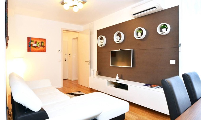 Zagreb Apartment | Luxury 2br App Free Garage !