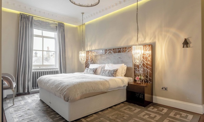 Royal Borough of Kensington and Chelsea Apartment | LUXURY 3 BEDROOMS FLAT IN Hyde Park