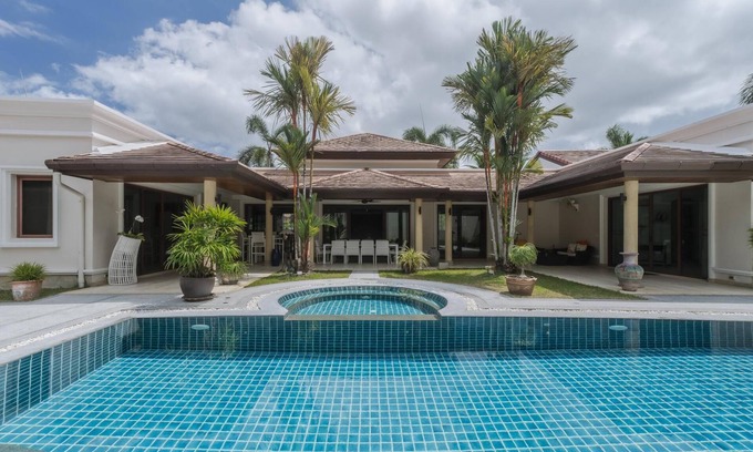 Cherngtalay Villa | Luxury 3BR Villa with Private Pool & Jacuzzi