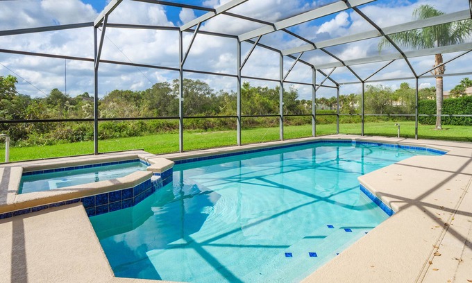 Silver Creek House | Luxury 5 bed 4 bath SW facing pool with conservation and lake view