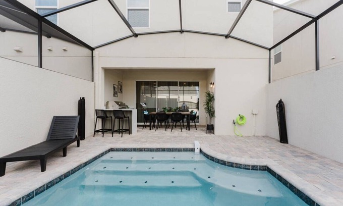 Florida Central Atlantic Coast House | Luxury 6BR Villa near Disney with Pool