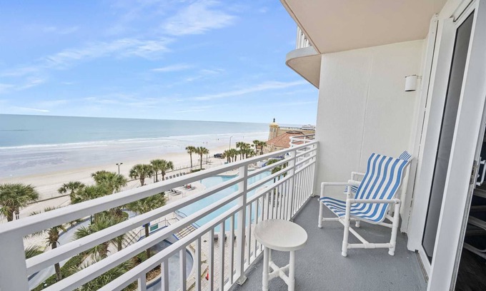 Brush - Stewarts Condo | Luxury 6th Floor 2 BR Condo Direct Oceanfront Wyndham Ocean Walk Resort Daytona Beach | 601