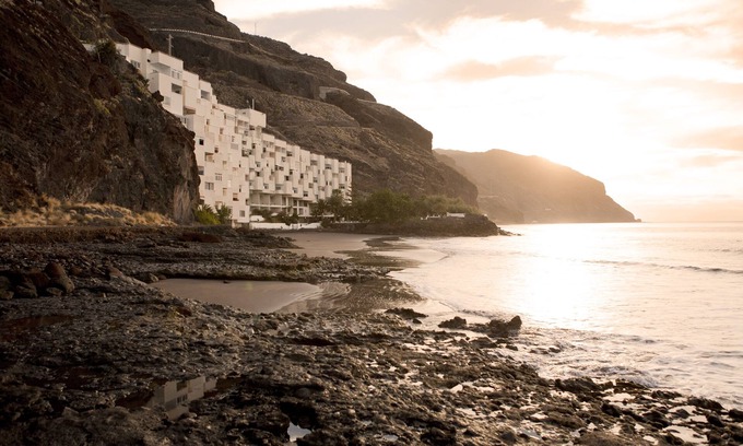 Llano del Moro Apartment | Luxury apartment on a private beach located in a protected natural park