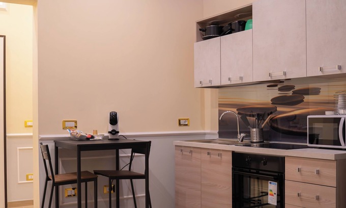 Taranto Apartment | Luxury Acclavio Apartments Gold with hot tub and balconies