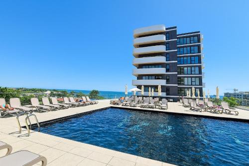 Mamaia-Sat Apartment | Luxury Aparthotel 49 by Alezzi Odyssey Pool & Spa