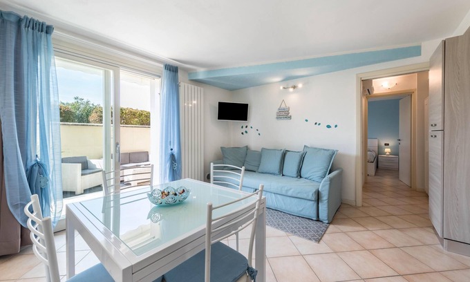 Lonato del Garda Apartment | Luxury Apartment with Shared Pool & Wi-Fi