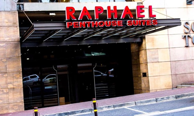 Sandown Apartment | Luxury apartment at Raphael penthouse