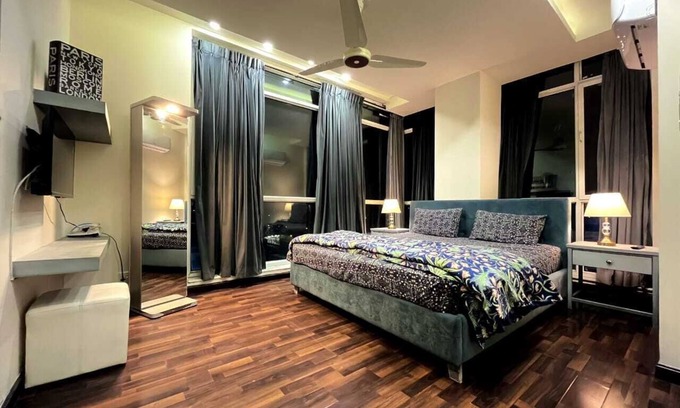 G-7 Sector Apartment | Luxury Apartment w/City View