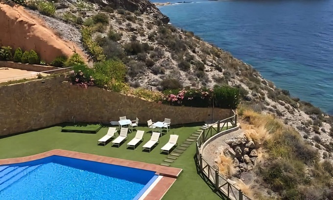 Aguilas Apartment | Luxury apartment with spectacular sea views with communal pool.