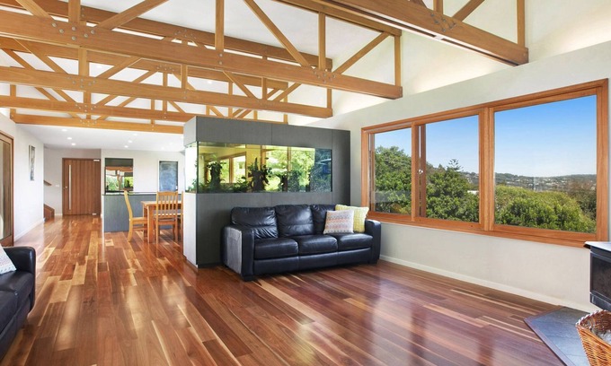 North Avoca House | Luxury beach home, suits families,with heated pool,spa,toys,trampoline