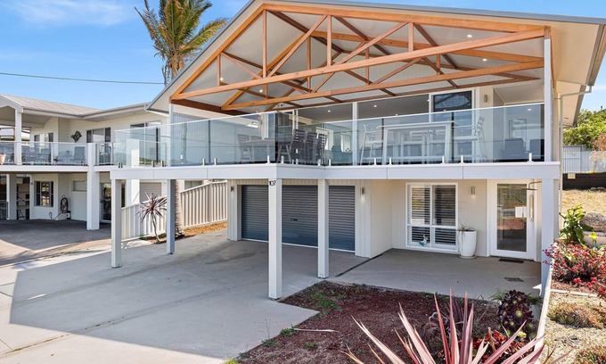 Kianga House | Luxury Beach House at Carters
