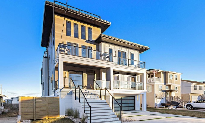 Somers Point House | Luxury Beach House - Rooftop Decks with 360° Ocean & Bay Views, Pool, Elevator
