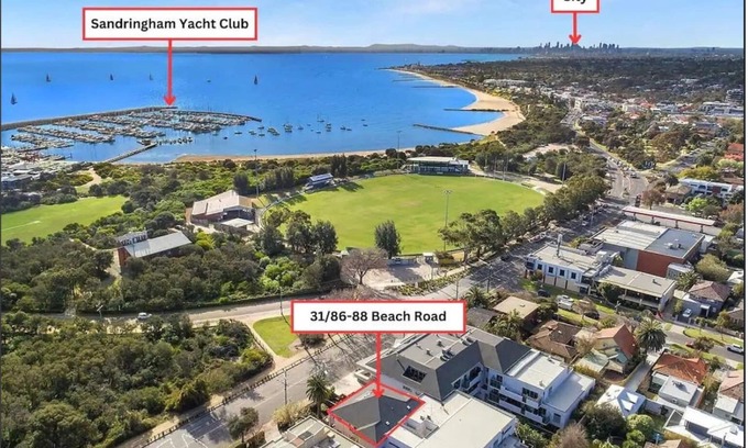 Sandringham Apartment | Luxury Beachfront Apartment in Sandringham