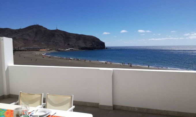 Gran Tarajal Apartment | Luxury beachfront penthouse with spectacular views