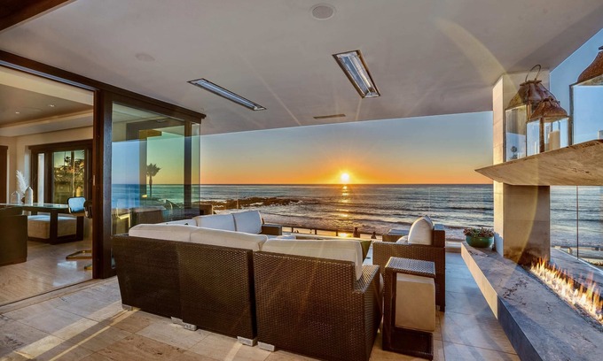 Beach Barber Tract House | Luxury Beachfront Home with Hot Tub and Ocean View