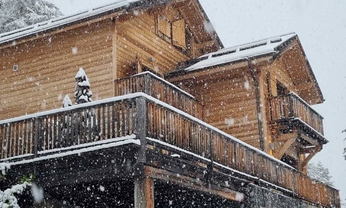 Saint-Etienne-de-Tinee Ski Chalet | Luxury chalet with Terrace with Mountain View and Wi-Fi