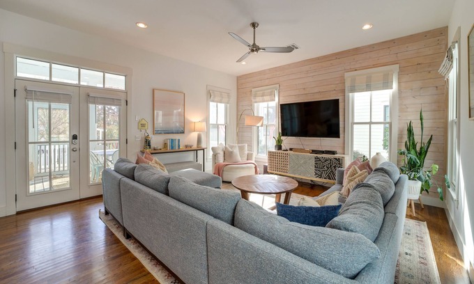 Eufaula House | Luxury Carlton Landing Retreat w/ Community Pool