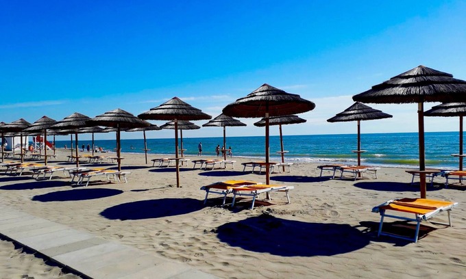 Lido degli Estensi Ski Chalet | Luxury Chalet near the sea! (no: 722)