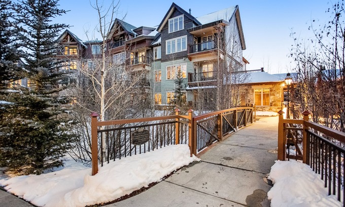 Historic District Condo | Luxury condo with unbeatable ski location near Peak 9, pool, hot tubs & gym