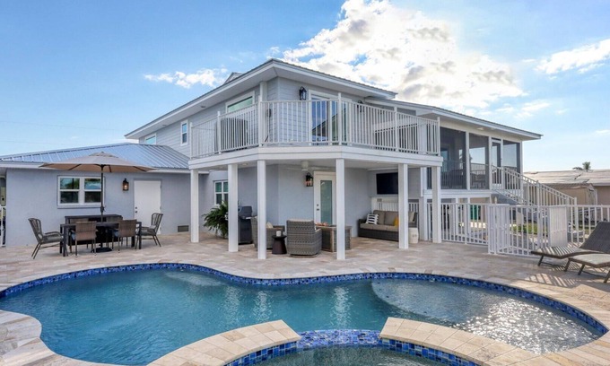 Englewood South House | Luxury Contemporary Style House on Charlotte Harbor Area, Charlotte County House 5834