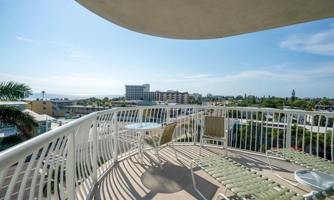 Capri Isle Condo | Luxury Corner Oasis Panoramic Ocean Views