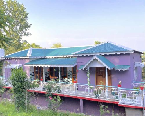 Dhirkot House | Luxury Cottage Bhurban Fully Equipped