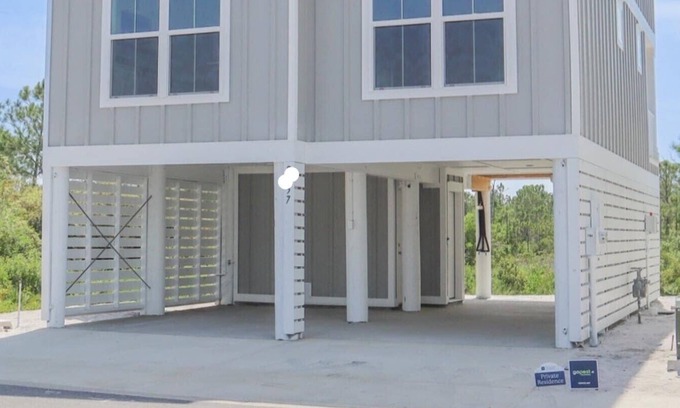 Orange Beach Cottage | Luxury Cottage! Netflix/Tesla Charger/Grill