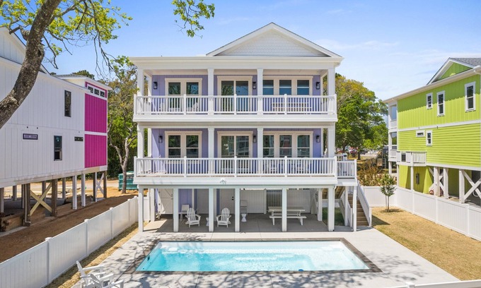 Long Beach House | Luxury Custom home professionally decorated with Private Heated Pool, Easy Beach Access