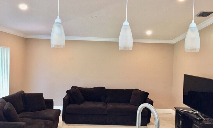 Miramar House | ☀️LUXURY family home mins to hard rock stadium/CASINO/MALLS