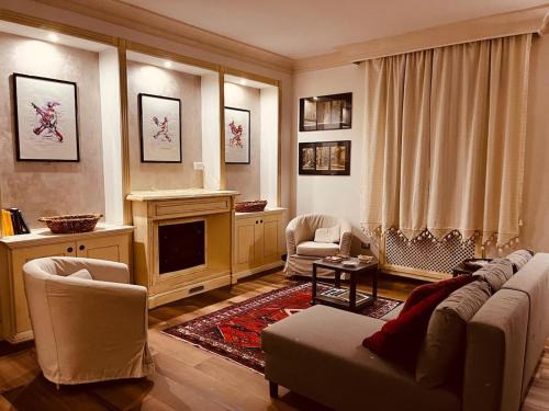 Quartieri Spagnoli Apartment | Luxury flat Sant'Anna place