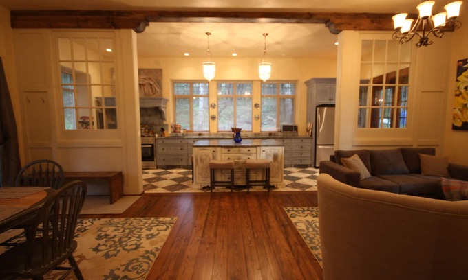 Saanich Cottage | LUXURY FRENCH GARDEN COTTAGE SURROUNDED BY NATURE,Butchart Gardens, Hiking!