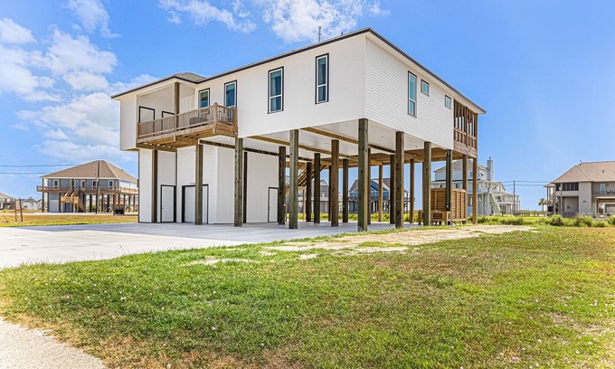 Galveston House | Luxury | Gulf Views | Gated Community | New Build