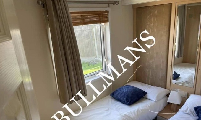 Clacton-on-Sea House | Luxury holiday caravan Highfields Grange, Clacton-on-sea