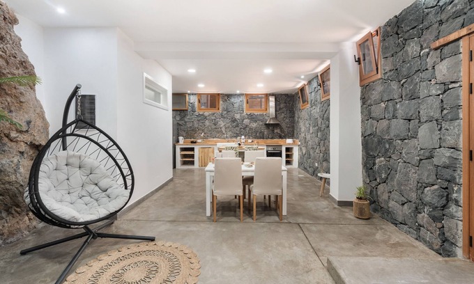 Taucho House | 'Luxury Home la Cueva del Guanche' with Sea View, Private Pool and Wi-Fi