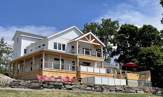 Burdett House | Luxury Home w/Seneca Lake Views, Pool, Hot Tub, & Fast Wi-Fi 🐶