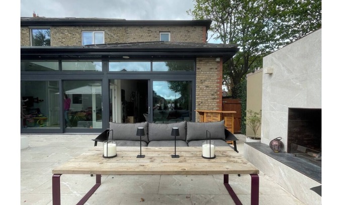 Dublin House | Luxury house, 3 double en-suite bedrooms, large garden in Dublin City Centre.