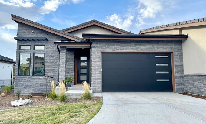 Castle Pines Village House | Luxury in Castle Pines Village - Hot Tub & Pool!