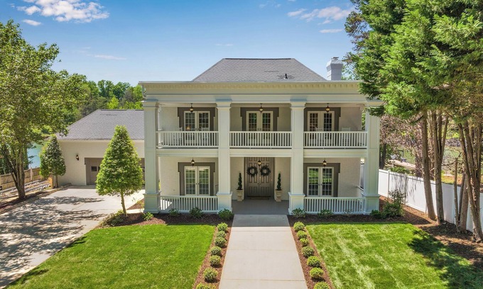 Denver House | Luxury Lake Norman waterfront home with dock, pub, game rooms & amazing views
