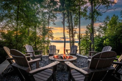 Macon Villa | Luxury Lakefront Retreat-Secluded, Hot Tub, Dock, Sunset View