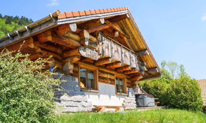 La Bresse Ski Chalet | Luxury Log Cabin, Sauna, Nordic Bath, Pool Table, La Bresse