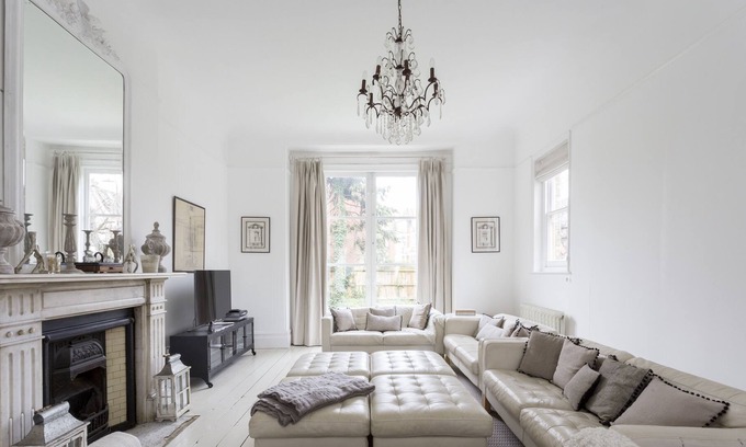 Streatham House | Luxury London Eight Bedroom Detached House in Streatham South West London