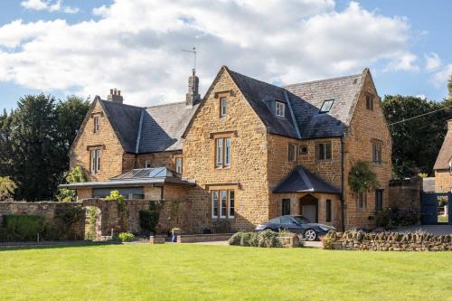 Garforth House | Luxury Manor House in the Oxfordshire Cotswolds