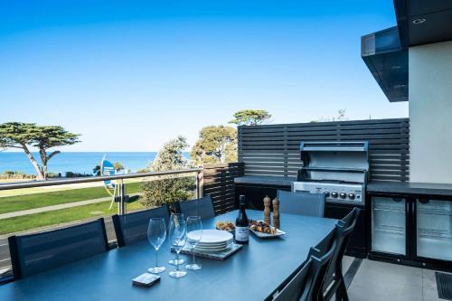 Torquay Apartment | Luxury Meets Oceanfront Bliss on The Esplanade