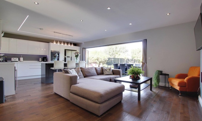 New Forest District House | Luxury modern house in the heart of the New Forest & close to the beaches.